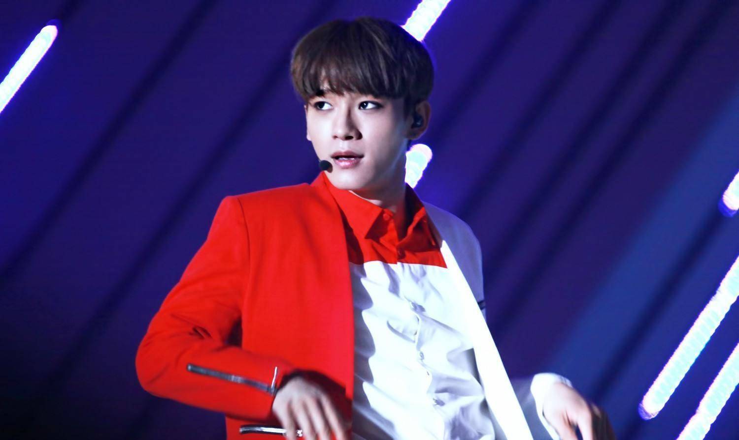 exo大哥金珉锡将退伍入伍前后组合变化大网友们为他感到遗憾