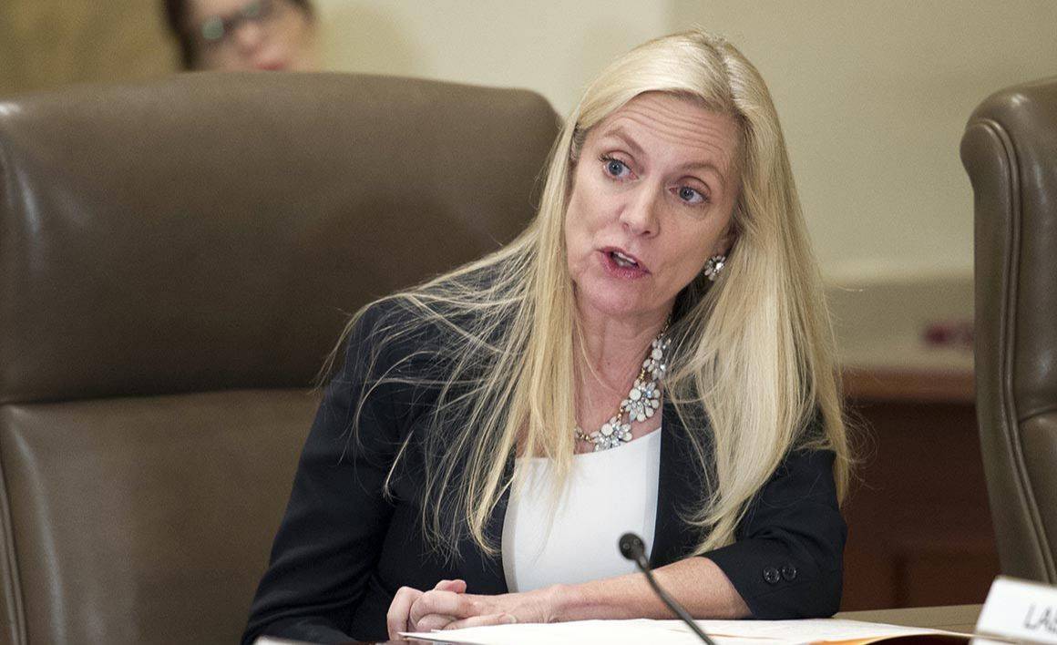 美联储理事呼吁当局重新关注数字美元 ,原因不是比特币,而是它_莱尔·