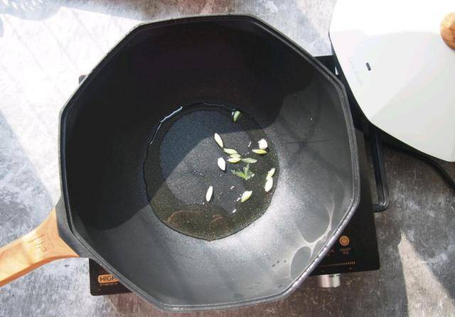 快速加热锅盖 ae63da67cc114fe0baa32095ffb25959.jpeg