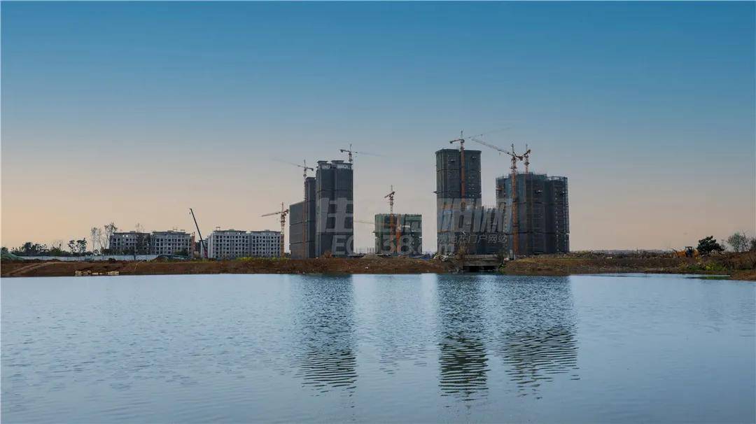 于选择锦利·锦城壹號的业主而言 ,就是ta们不将就的生活态度最好的