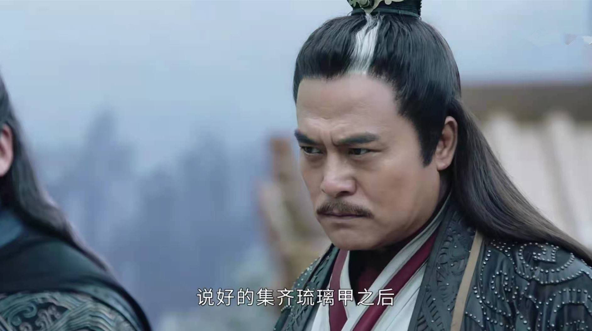 而莫怀阳是明明干着卑鄙龌龊之事,却人前人后都