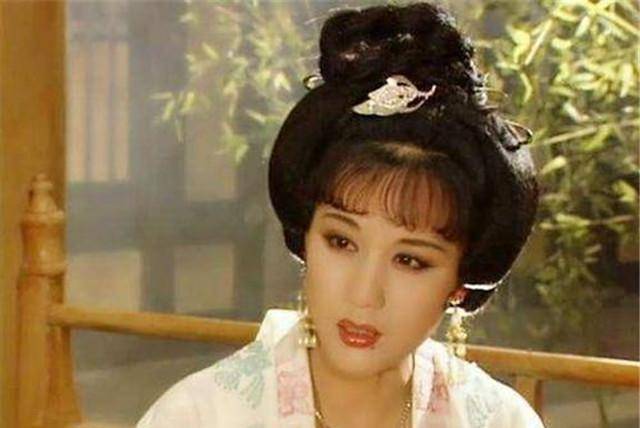 她是国家一级演员，与导演陈家林同居28年未得名分，却与世长辞