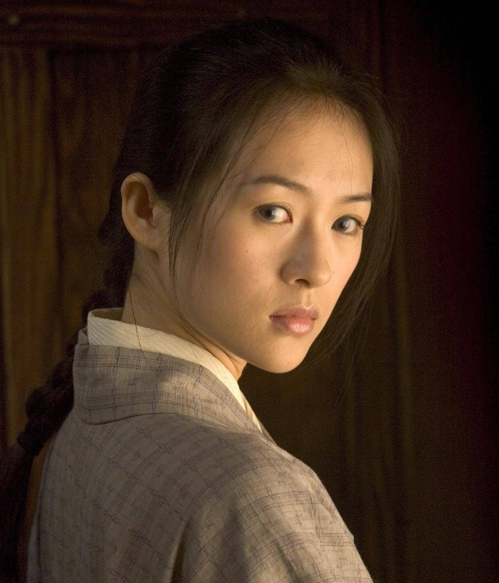 《哥斯拉2》海报特别对待章子怡,曝光她的真实国际地位!_电影