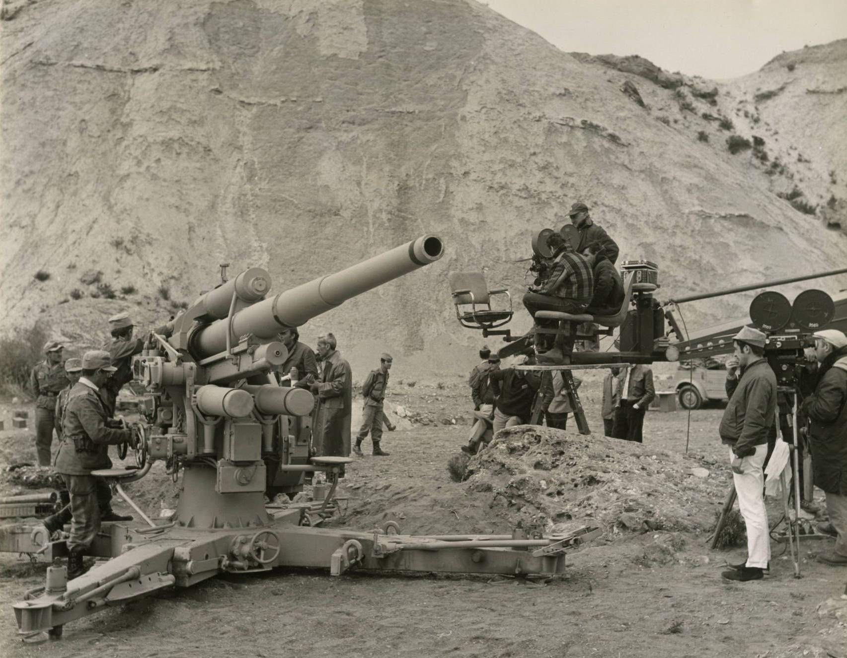 88mm炮成名是弄巧成拙,用于防空并不算成功,意外成就了虎式坦克_flak