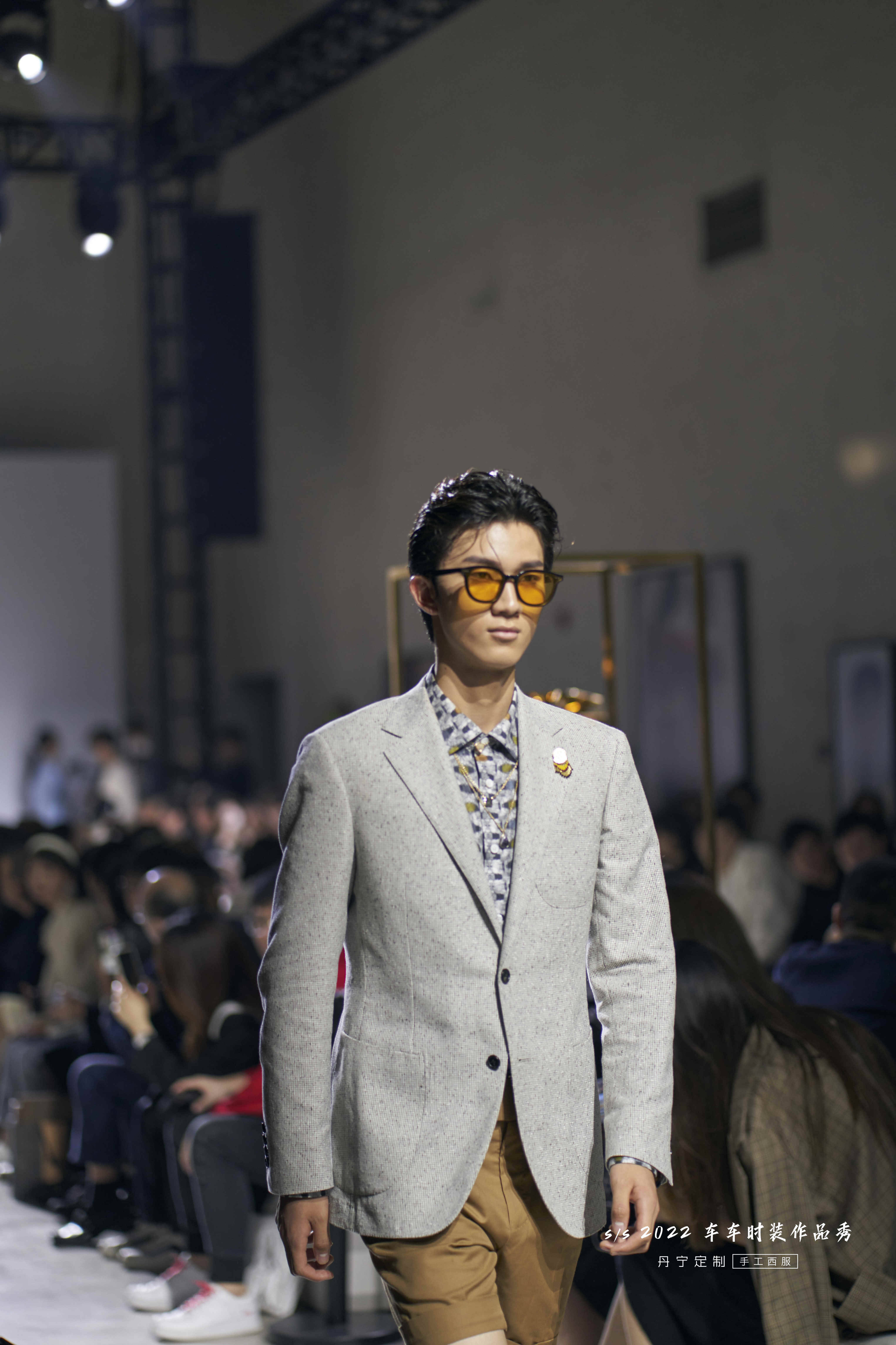 丹宁定制手工西服车车时装作品秀引爆长沙时尚潮流