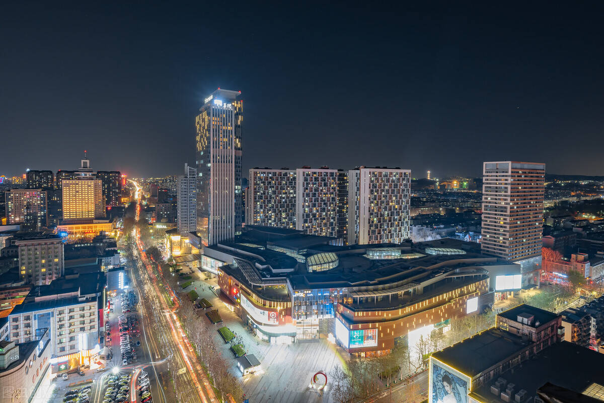 淄博的夜景图片