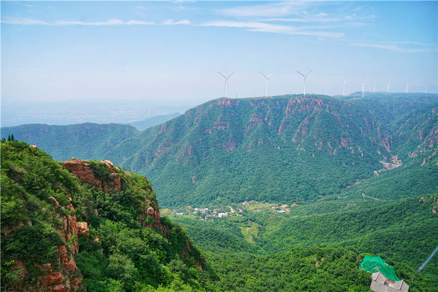 原創六一兒童節就來河南伏羲山,100米高空行走,還可以穿越高山叢林