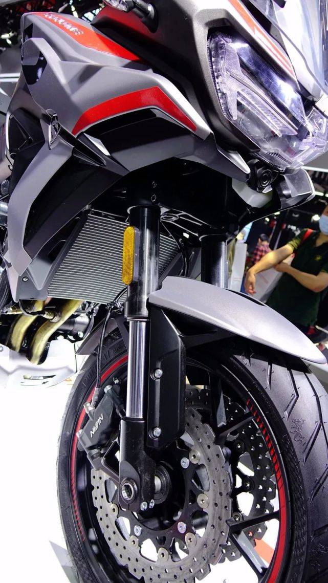 中意英三国联合设计的赛科龙rx6来了