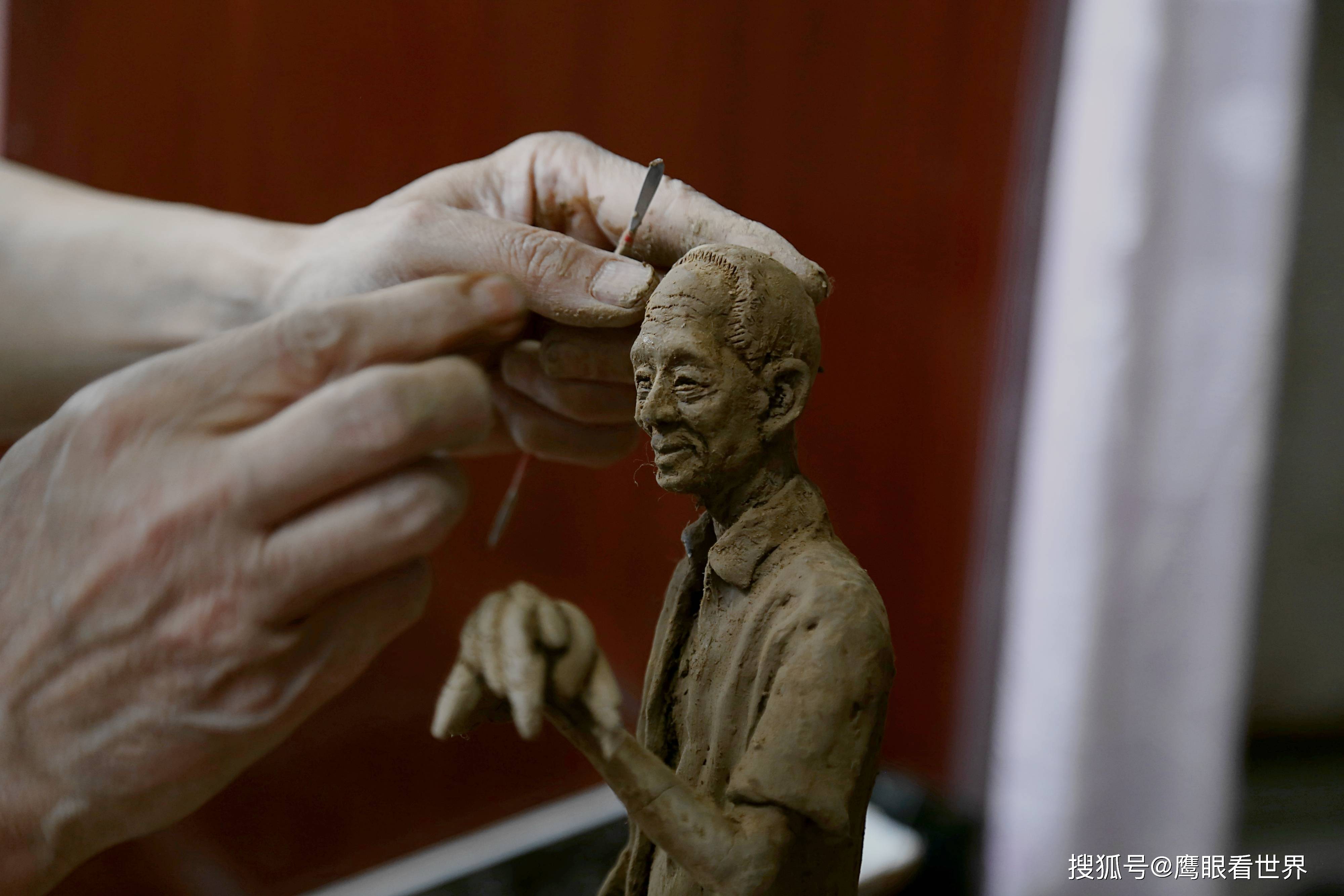 平凉民间艺人赵铁军用泥塑致敬"杂交水稻之父"袁隆平_人物