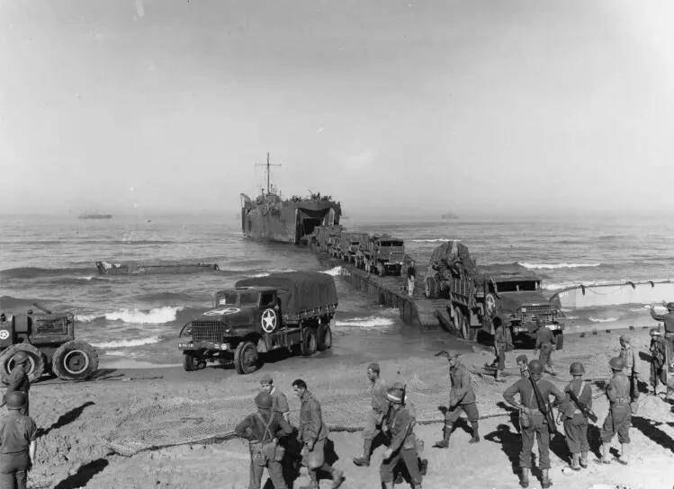 原创二战盟军攻入意大利后,为何不趁胜进军德国,而是开辟第二战场