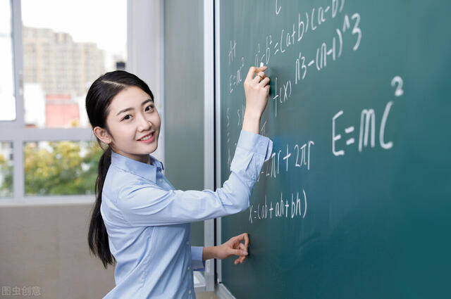 最美大学女校长22岁就当上211教师 b1b6b48bf6634152947aec29377d24e3.jpeg