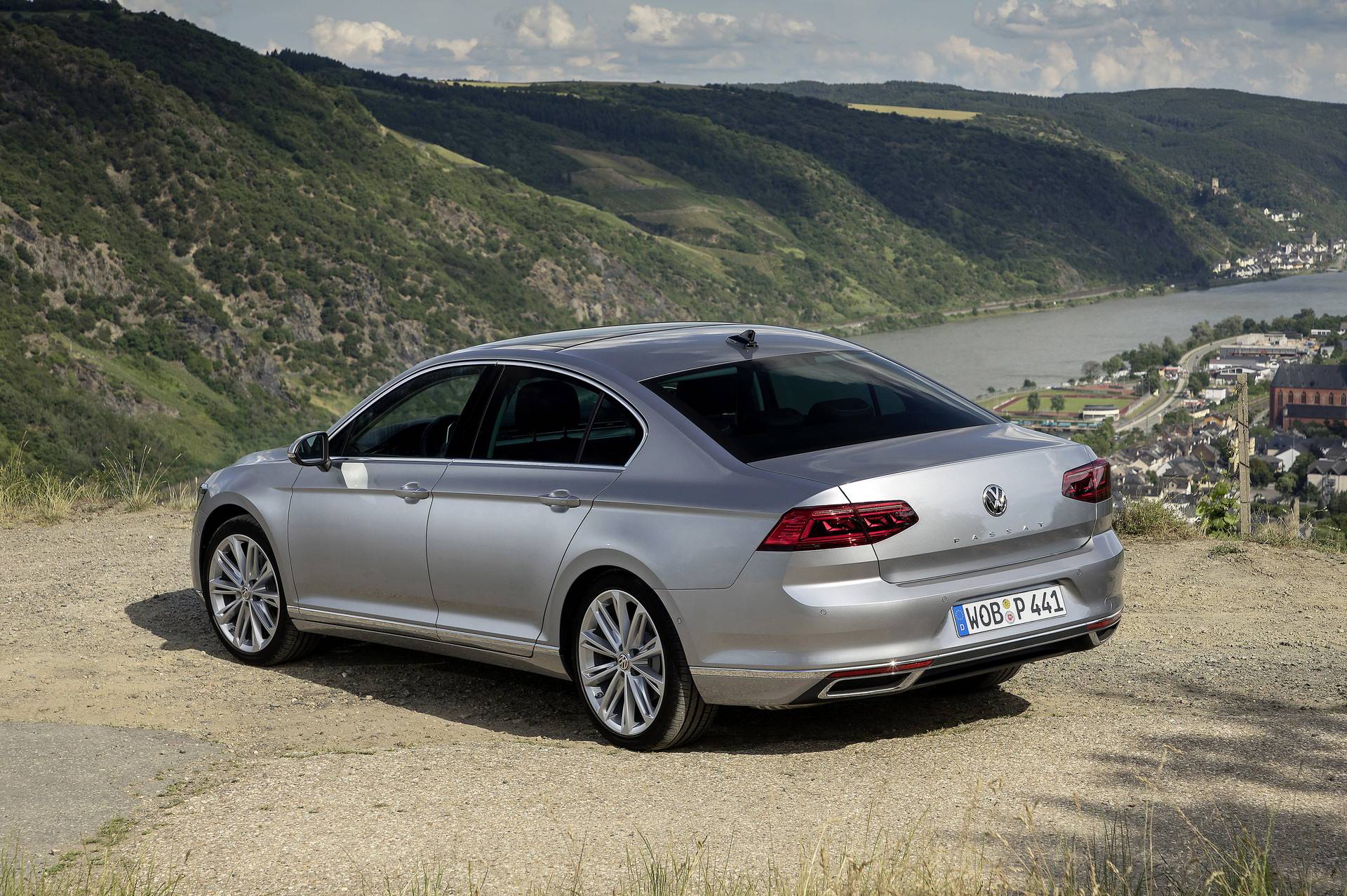 全新大众帕萨特将转型为掀背车在欧洲提供柴油动力