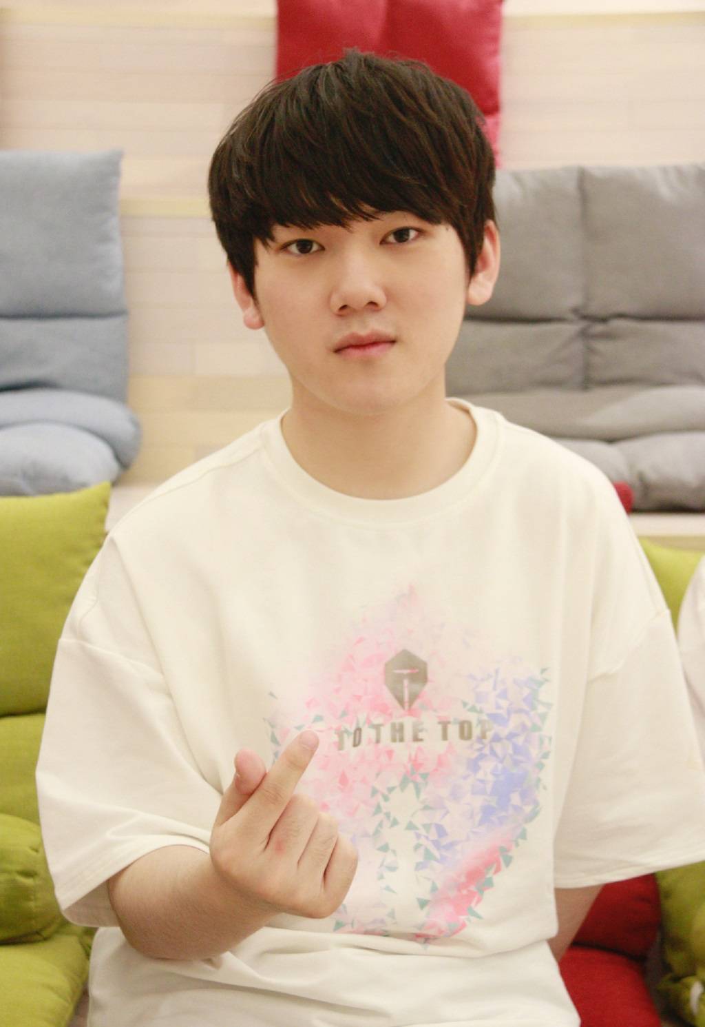 jkl直播再引争端,申请言论让粉黑吵翻天,阿水还不知道错在哪