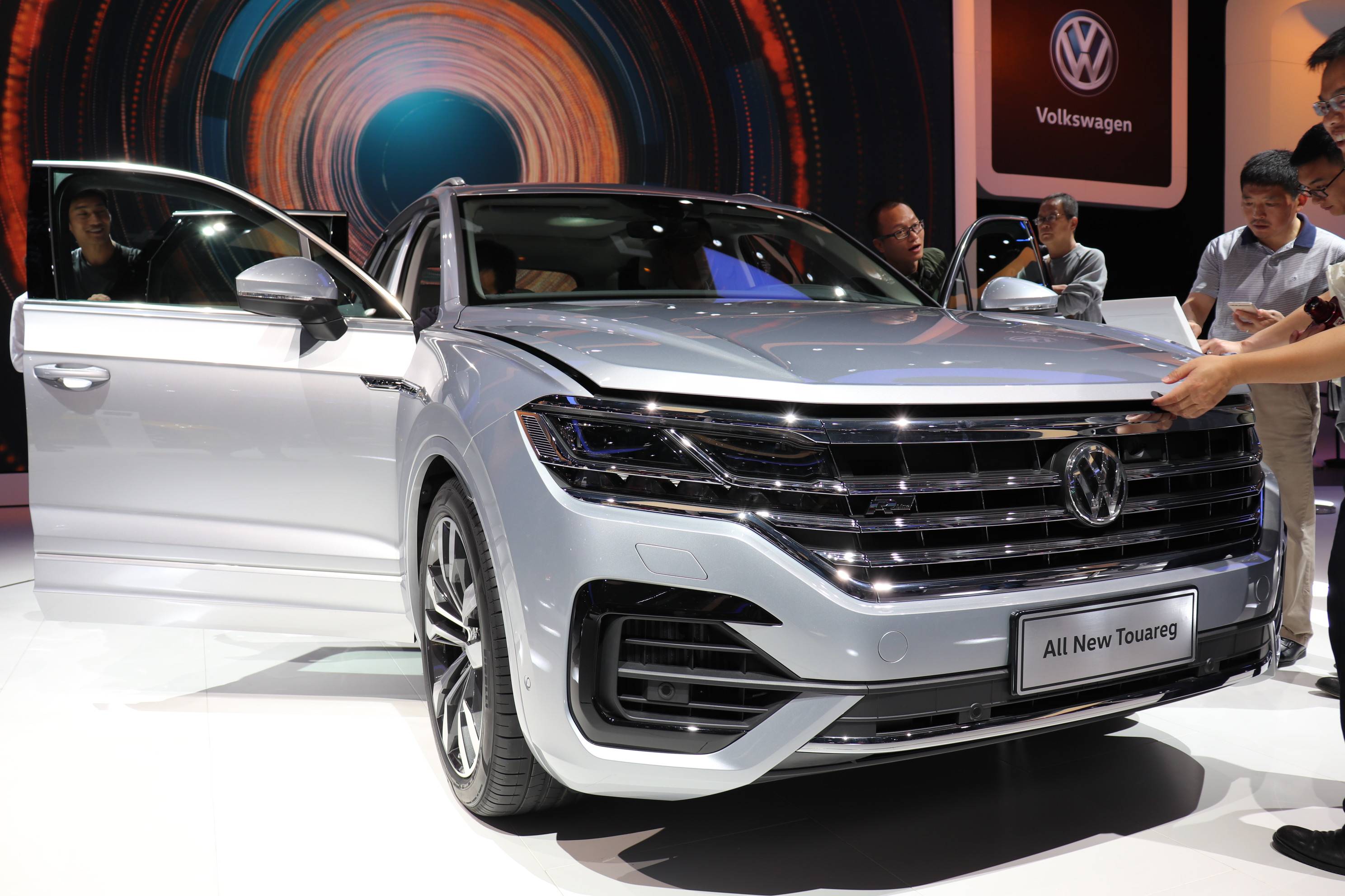 瞧不上这4款车 被撞后 修理费用可能比哈弗h6售价还高 奥迪