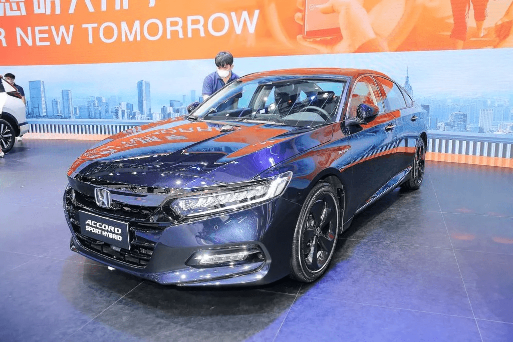 中型轿车本田雅阁194马力颜值较好典型的畅销车