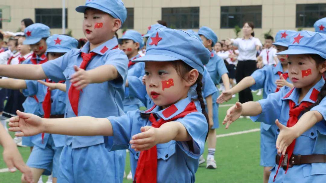 三门峡东方剑桥学校童心向党庆六一红歌励志赞百年