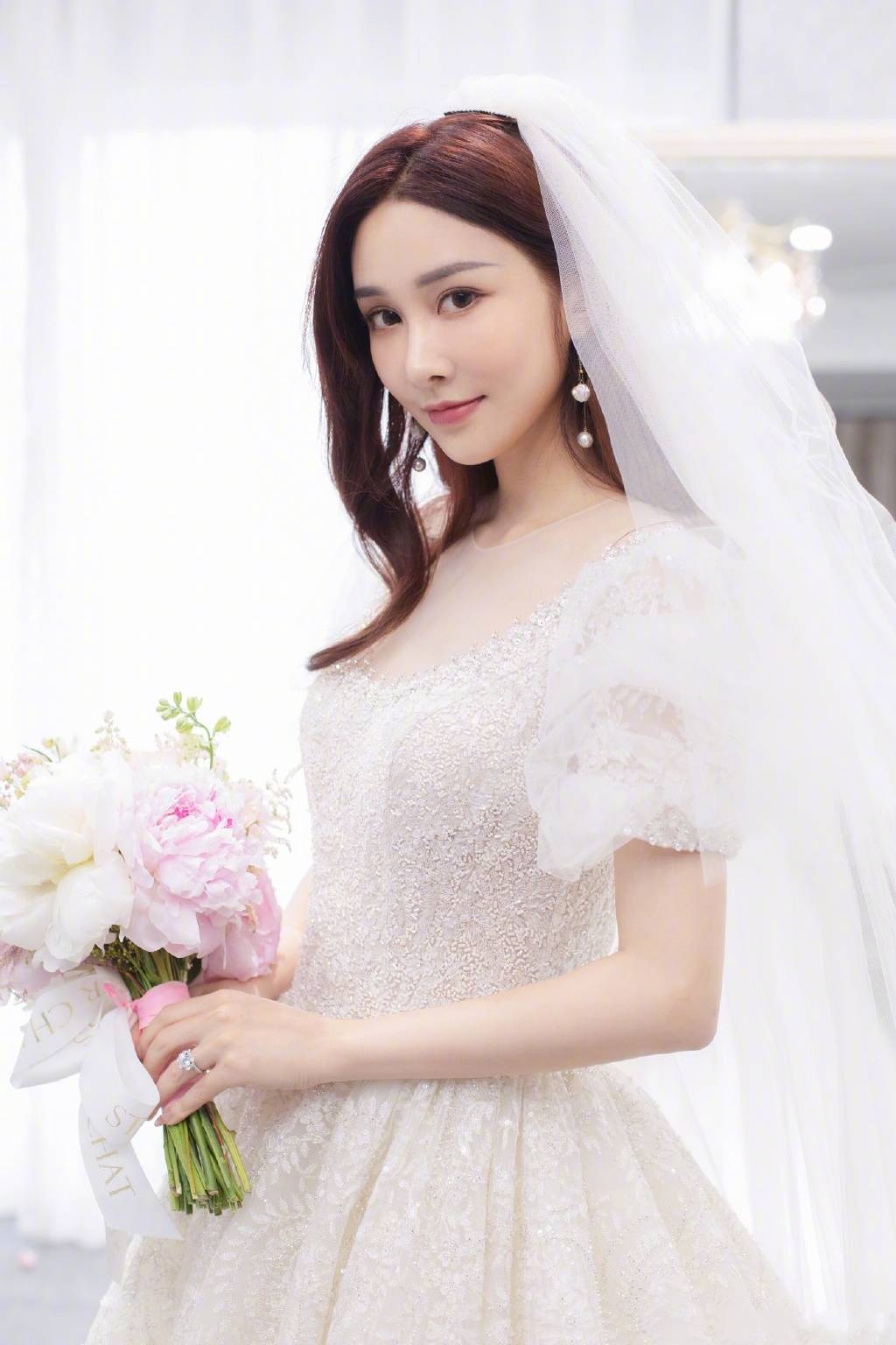 颜值婚纱照_小李子颜值巅峰图片