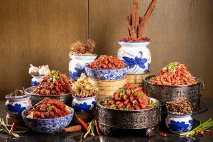 即日起至7月31日,深圳深铁皇冠假日酒店46层彩云阁全日餐厅鲜爽开启"