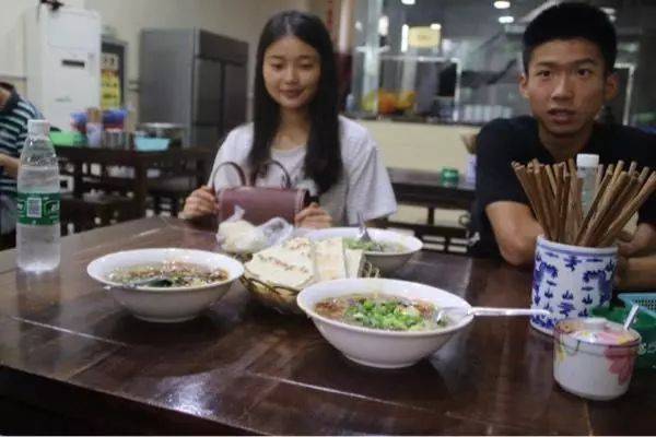 吃什么可以快速瘦10斤 e4e096313cae41fda716ed483ba939a7.jpeg