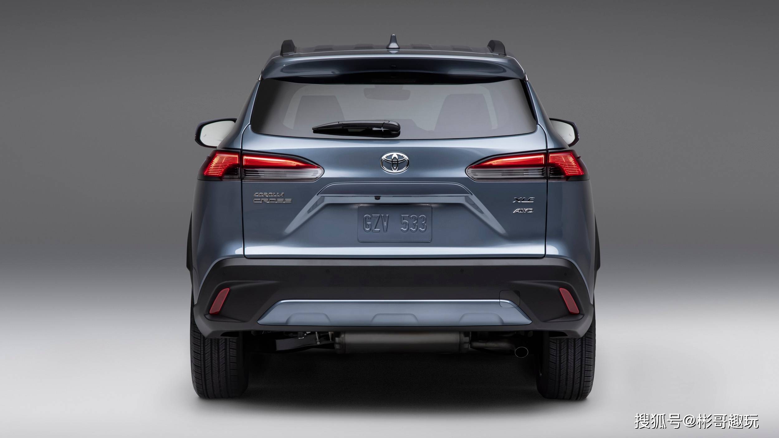 2022款卡罗拉cross官方图曝光填补了chr和rav4之间小型suv空白