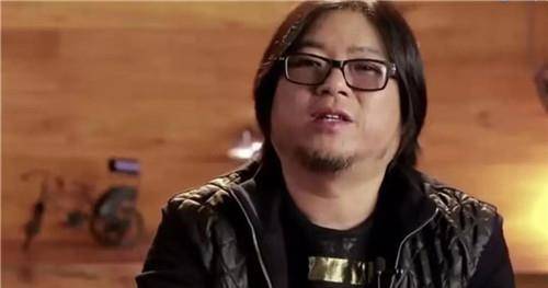 在上海虹桥疗养院接受治疗时,被唐棣欺辱所生下的儿子,叫做周伟