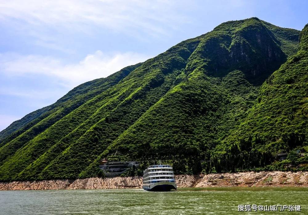 山城詩畫中的巫山十二峰