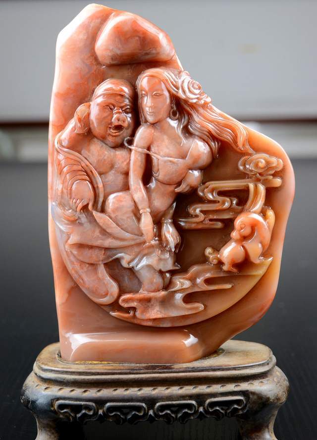 中国工艺美术大师林发述寿山石雕刻《八戒戏嫦娥》在福州首次展出_手机 
