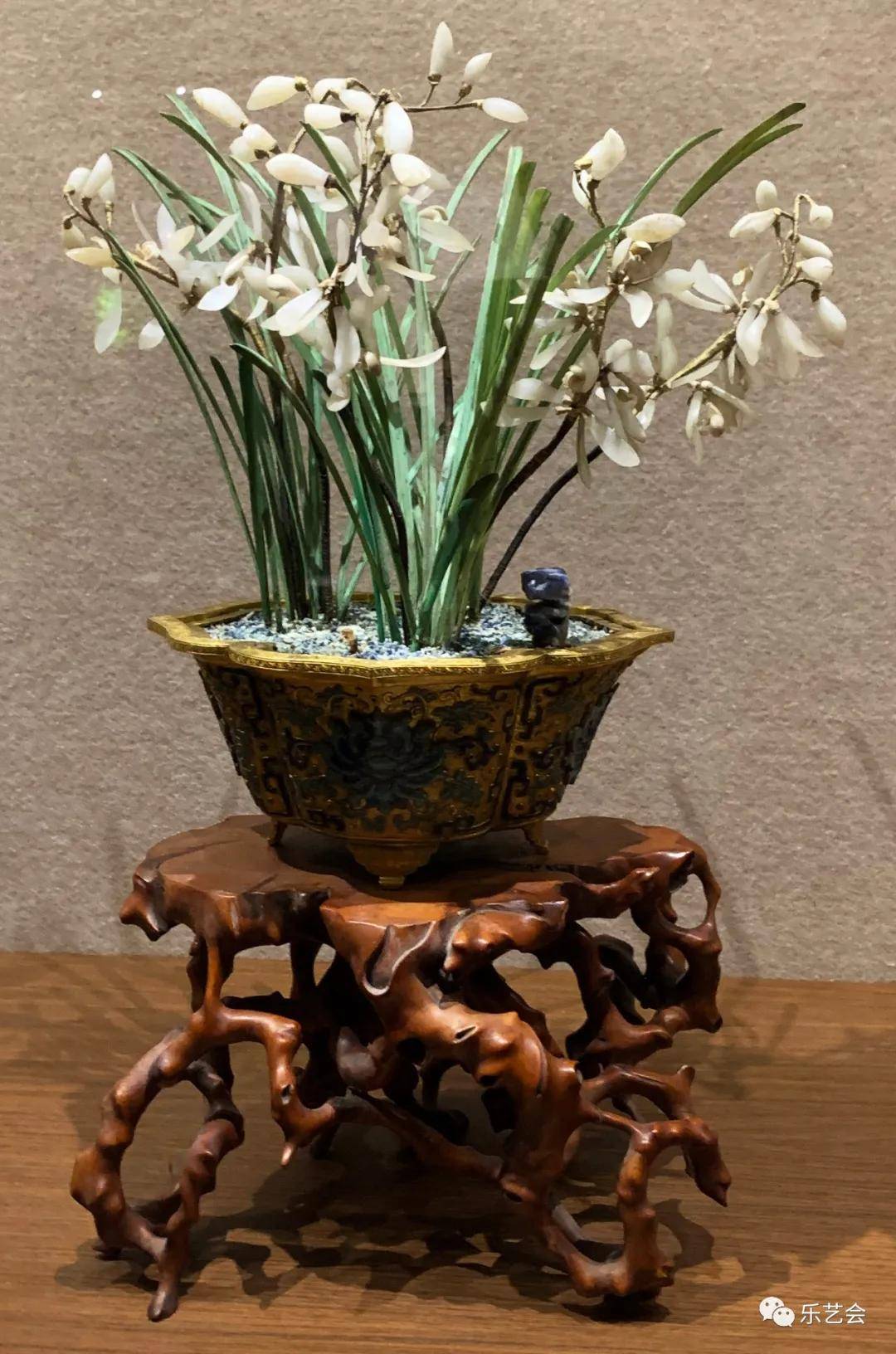 无极斋分享:南博《日月烟霞纳一盆——清代宫廷盆景器珍赏上篇》