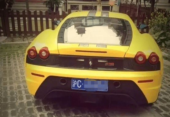 跑车车牌挂哪 6ac66c68da1e49f5b2db4bb8fb3e80ad.png