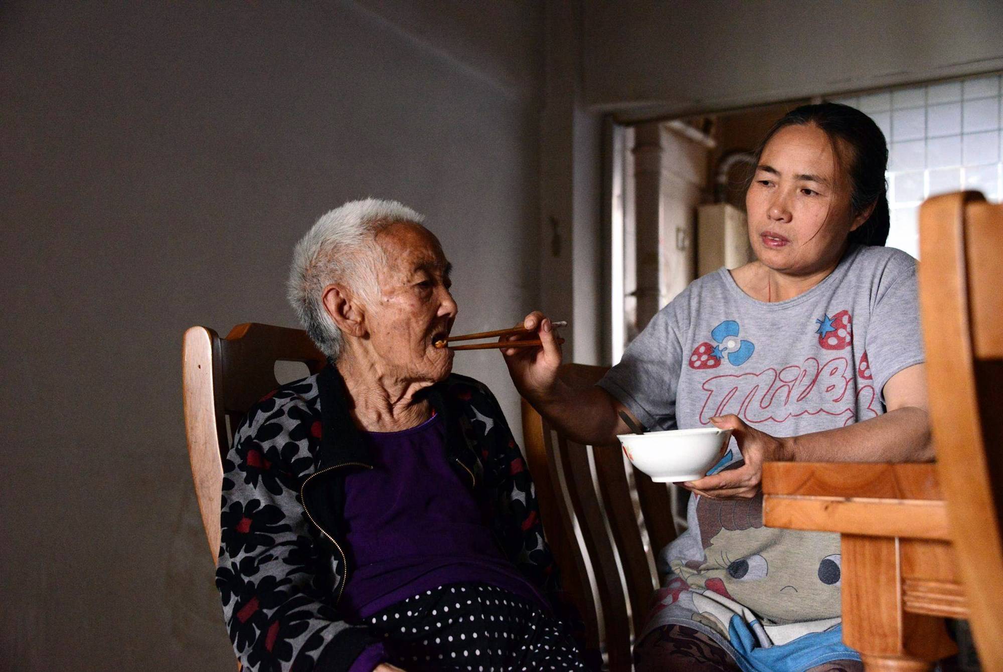 原创晚年不被儿女孝顺的父母年轻时大多有三个特征难怪会孤独终老