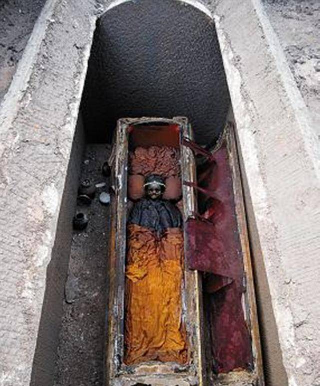太阳墓葬之谜图片