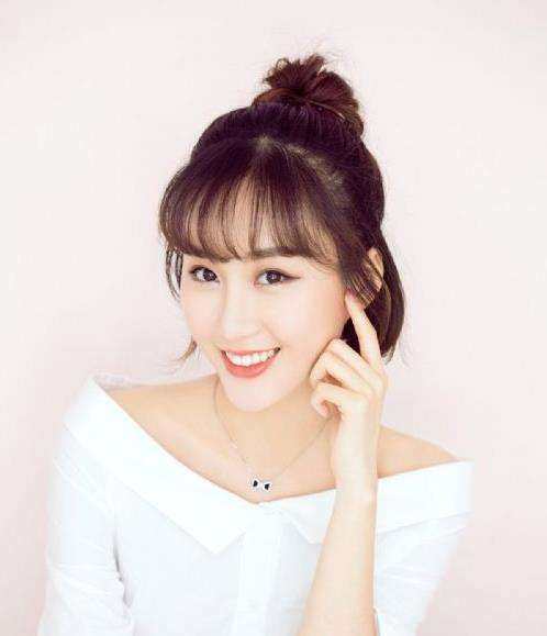 同演《伪装者》,一人凭实力演技已成二线演员,她却貌美无人知_朱梦瑶