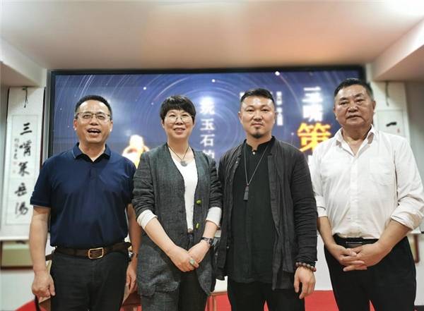 雕刻艺术家钟灿文做客“三嘴策岳阳”