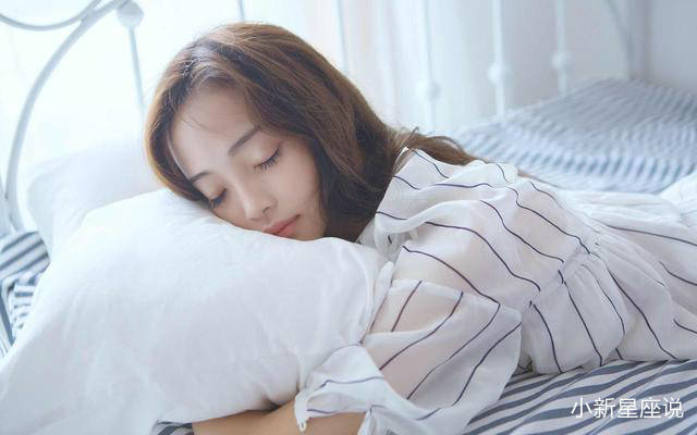 简单的自己女生完整版 daa7aa3e0539499fab4f9a00241b4426.jpeg