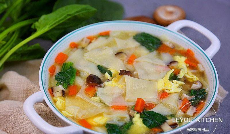 胡萝卜怎么切菱形丁片 0a05e5f1529446468c9efa216f80bbd2.jpeg