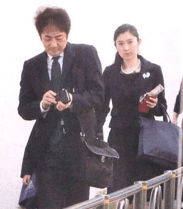 日本女星筱原凉子被曝婚变 和大24岁的丈夫分居 16年婚姻亮红灯 市村