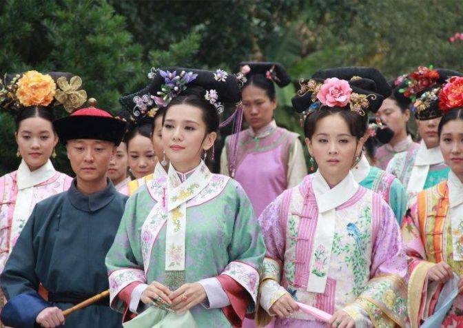 说横店群演的生存与规则,看资深横店女群演生存演戏的那些日子!