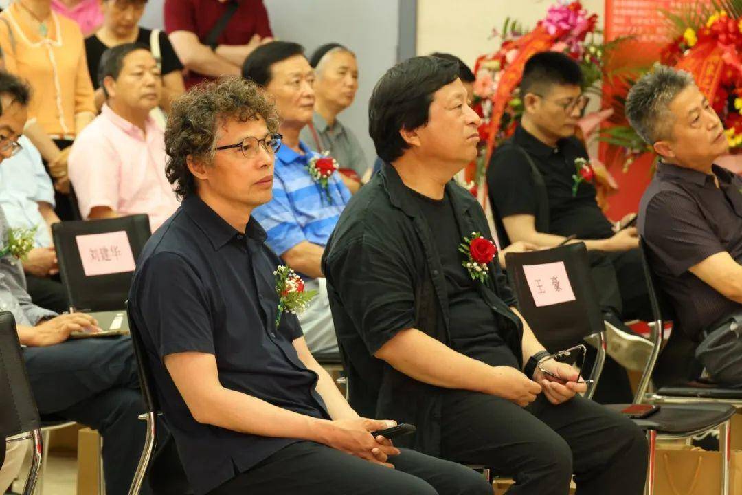 部·分·参·展·作·品艺·术·简·介谢宝根