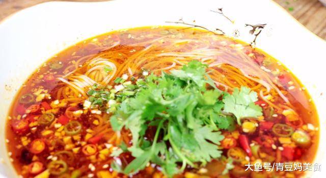 酸辣汤的做法怎么做最好吃 aaa2847bd4bb4389be8349f44b16c59b.jpeg