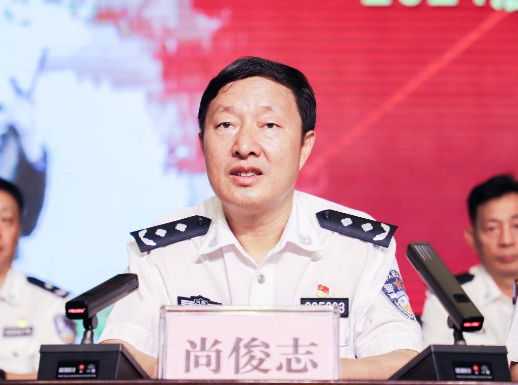 河南警察学院院长图片