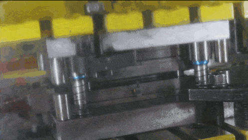 02aff295aebb4187bef164d2437a42e5.gif