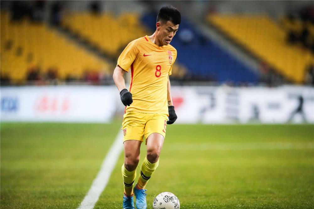 美国海归国脚重返大名单:昔日备受瞩目的他,终于泯然众人_谭龙