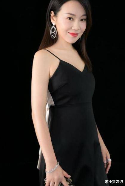 如何提升自己的气质像明星一样 0d0bf420f2f34d07a49164915c07c88a.jpeg