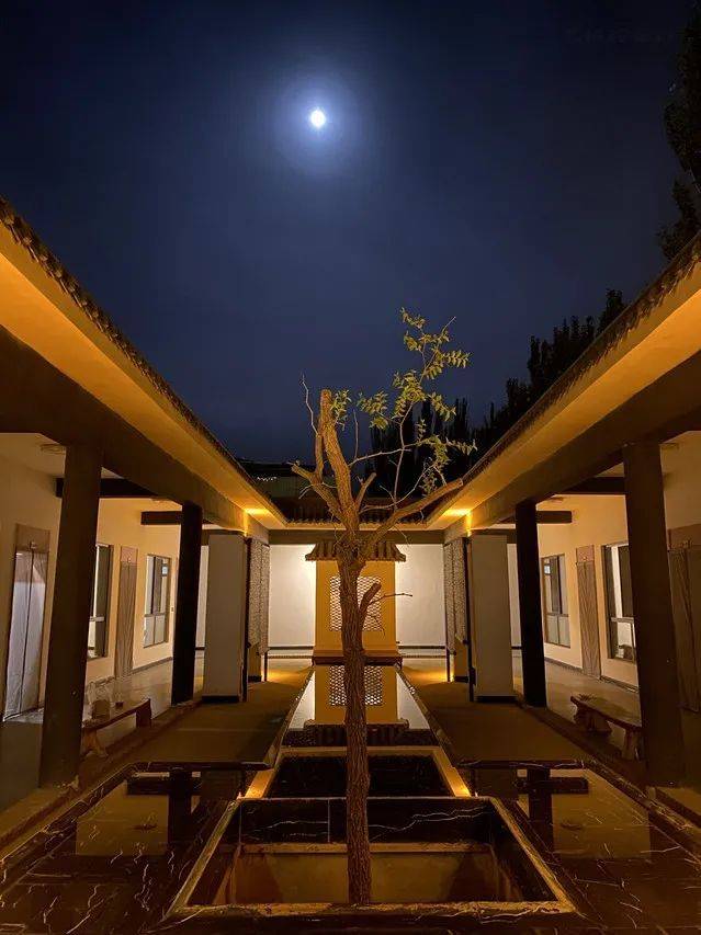 西北敦煌不被吵杂喧闹所打扰一家设计有所讲究的民宿有谁不爱呢