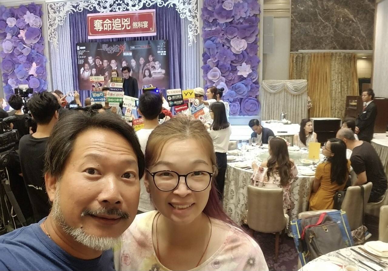 不容易!58岁绿叶王黄文标入行31年,在TVB储蓄不到100元,离巢仍坚持拍戏_女友