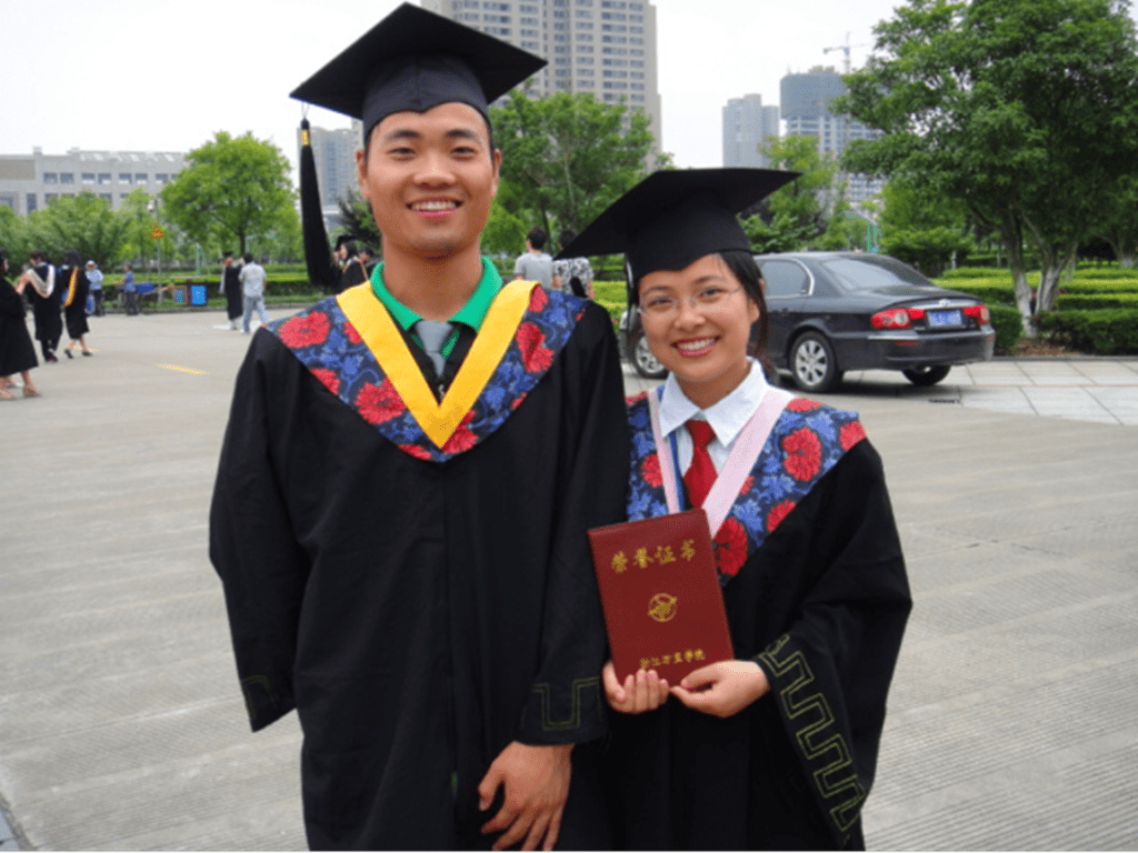 这对博士夫妻火了,万里学院毕业考上耶鲁大学,如今要回国效力!