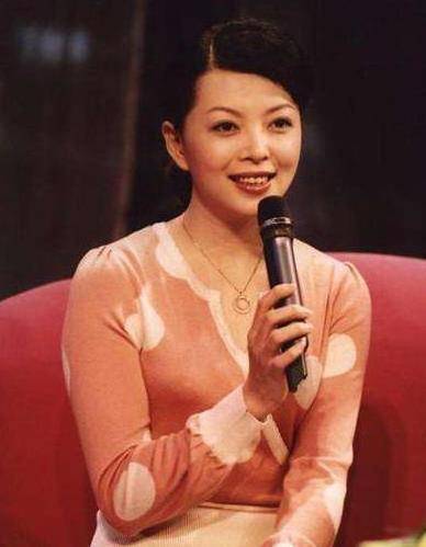 她是汪涵前女友也是湖南一姐最红时辞职隐退现成富婆