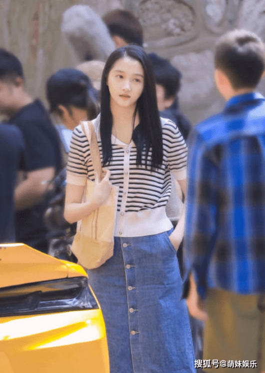 原创张一山关晓彤曾少年路透曝光两人身高差成亮点