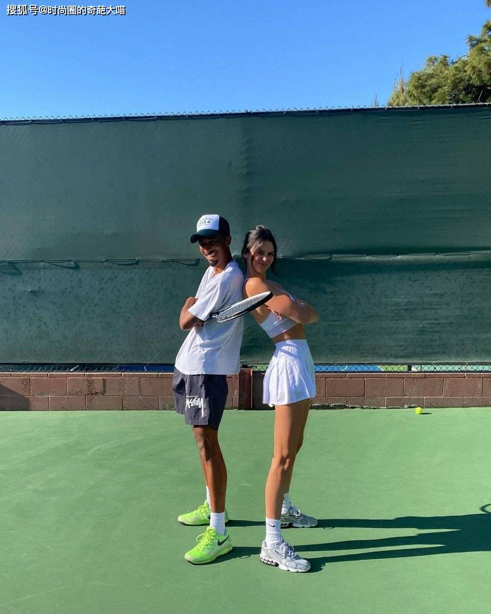 穿网球裙的英语教师爱穿网球裙的英语老师燃文 自媒体热点