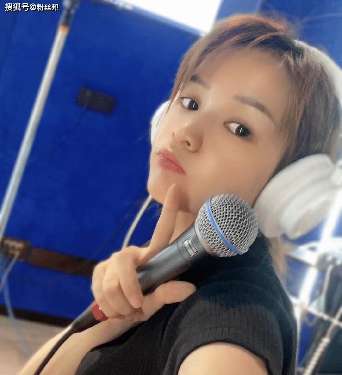 原创yy文儿不想再扮可爱了直言自己30岁了要走成熟性感的风格